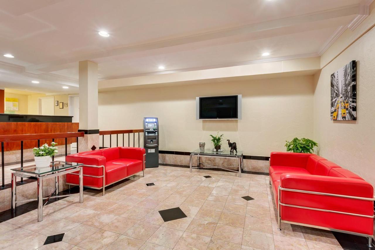 Travelodge By Wyndham El Centro Esterno foto